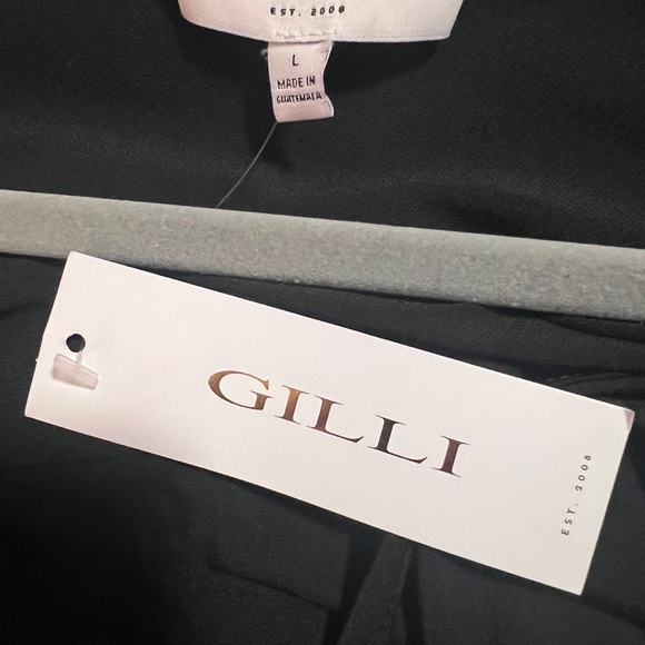 NWT Black short sleeve jumpsuit size large - Picture 4 of 4